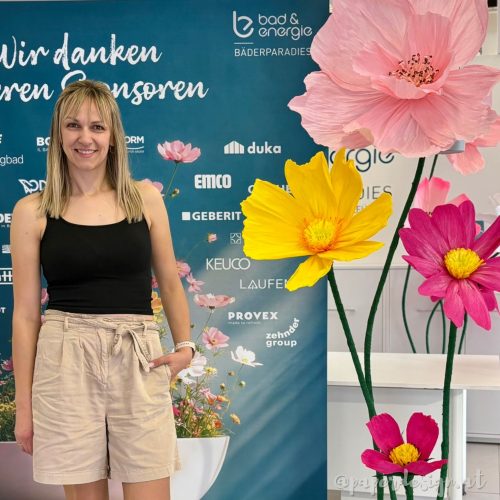 Neueröffnung XXL Blumen Paperdesign Bad & Energie Fotopoint